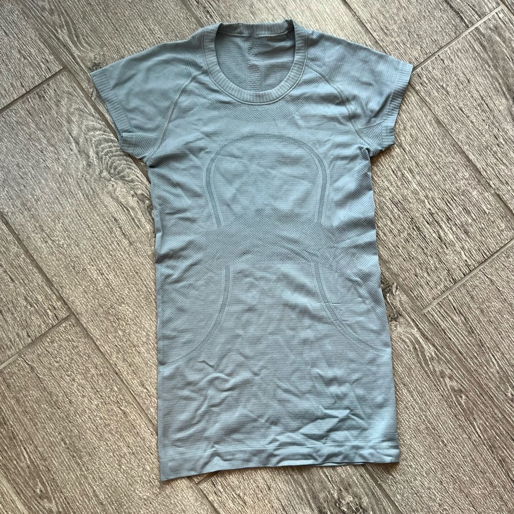 Lululemon Swiftly Tech Short Sleeve Shirt